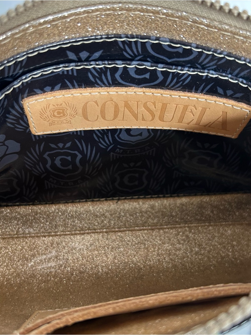 💜 Consuela Dee Dee Everyday Tote & Dee Dee Midtown Crossbody Bundle Set - Picture 13 of 15